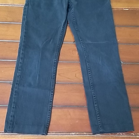 *FINAL PRICE* Levi's Jeans - Picture 3 of 6